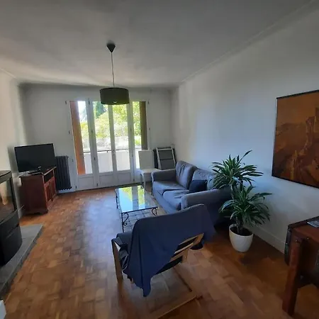Agreable Maison Proche Gare Stationnement Gratuit. أنغوليم